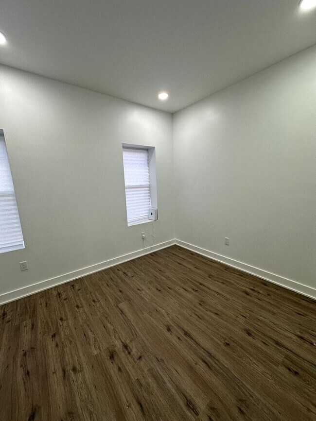 Building Photo - Newly renovated 2 bedroom apartment, Second floor. Section 8 approved