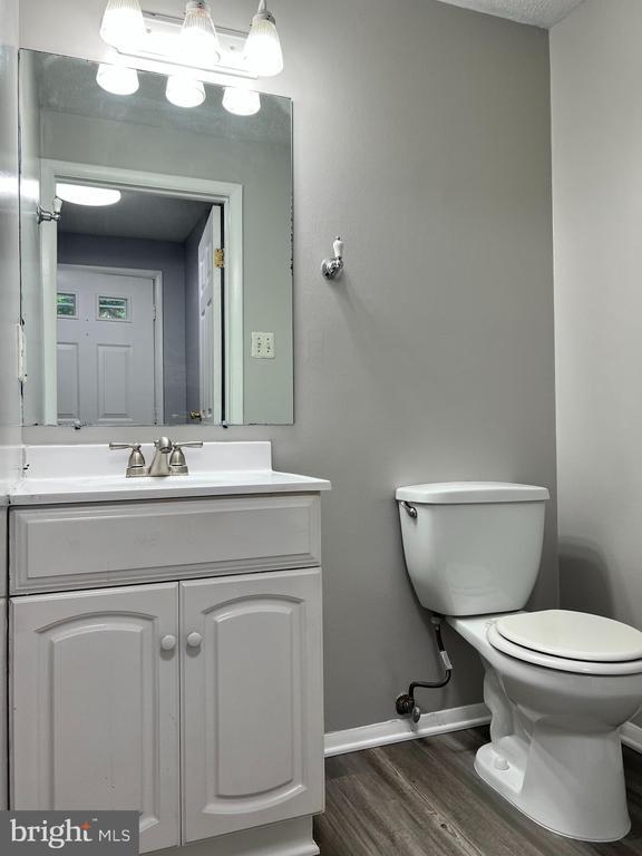 Building Photo - 8156 Dark Den Cir