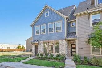 Building Photo - 373 Blackthorne Dr