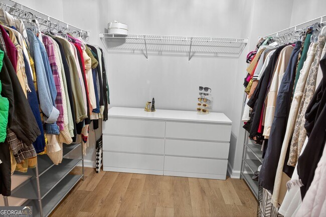 Building Photo - 3333 Cascade Parc Blvd SW