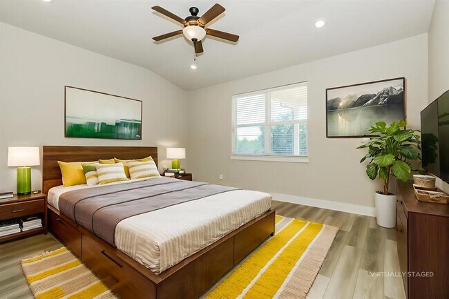 Building Photo - 256 Victoria Peak Lp