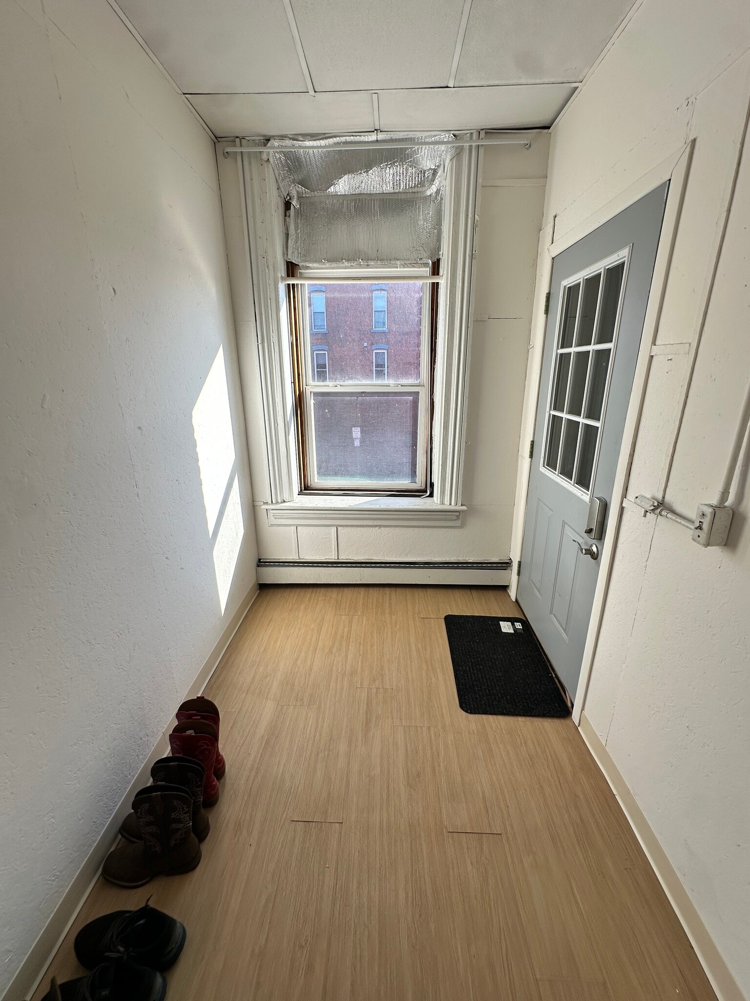 Building Photo - 516 Broadway St S