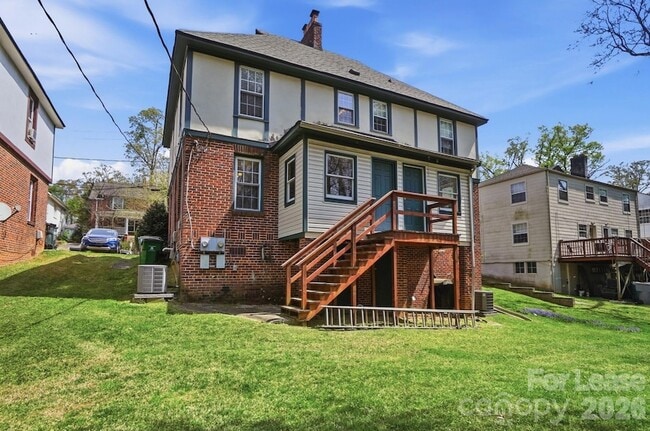 Building Photo - 2120 Kirkwood Ave