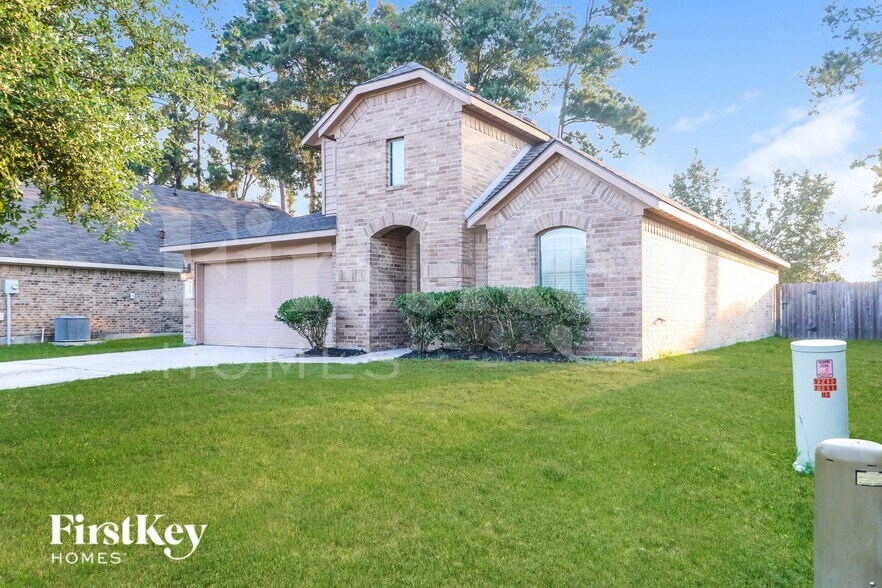 Building Photo - 21699 Horseshoe Dr
