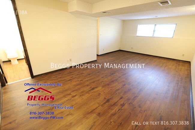 Building Photo - 1229 Broadmore Ln