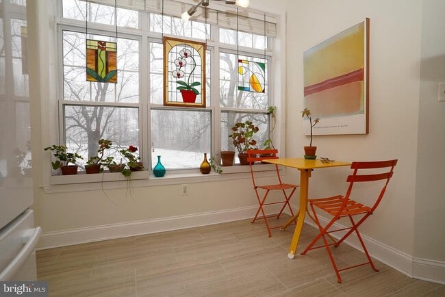 Building Photo - 2111 Ganton Green