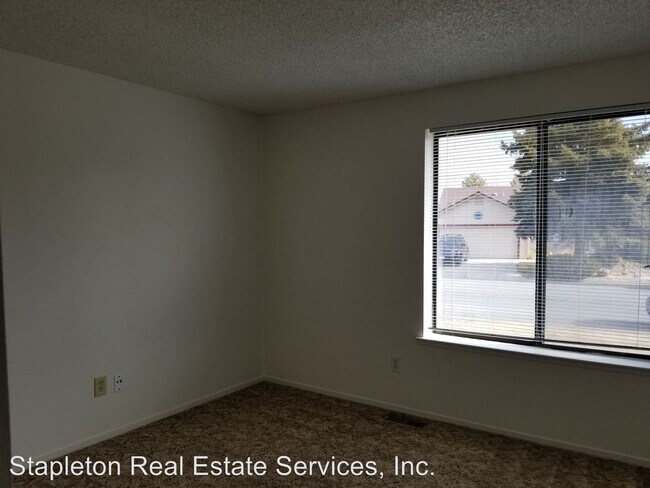 Building Photo - 2 br, 1 bath House - 6965 Pah Rah Dr.