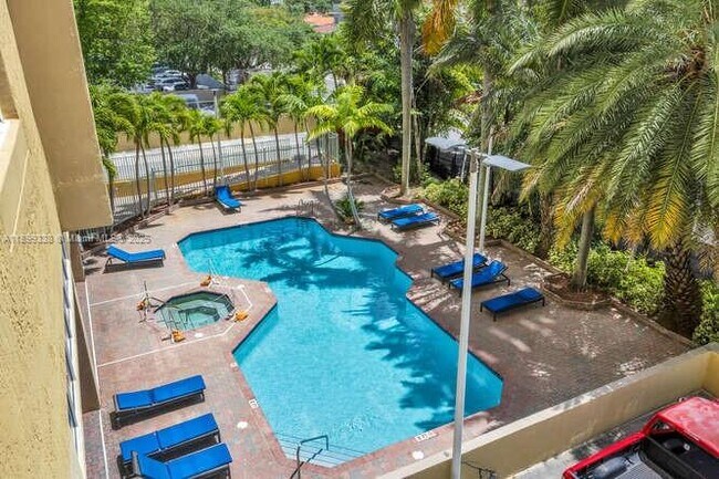 Building Photo - 3500 Coral Wy