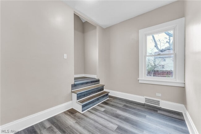 Building Photo - 4318 W 50th St