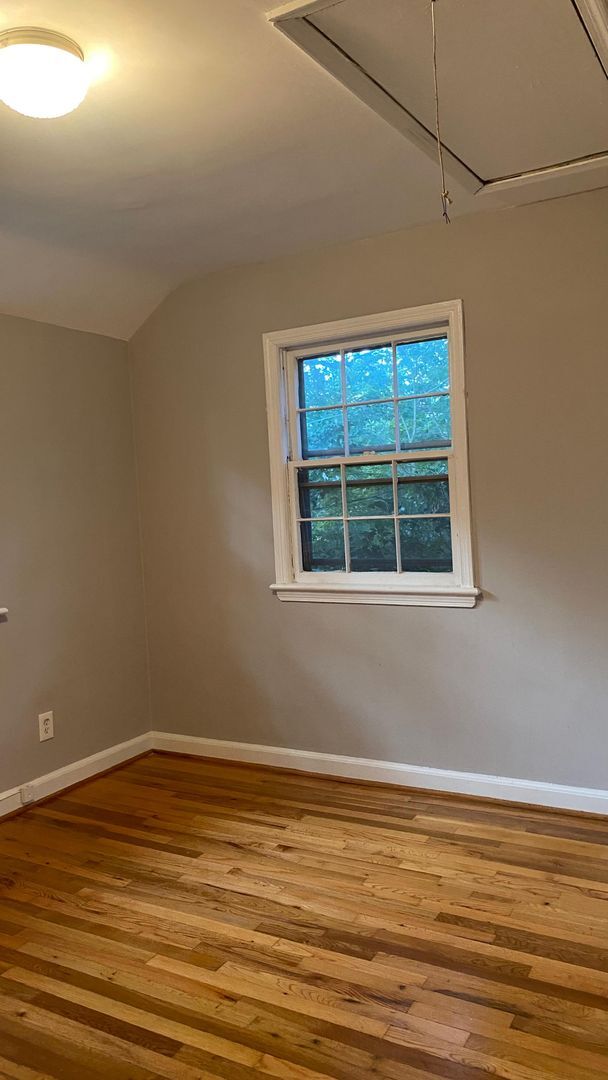 Building Photo - 3 Bedroom in Woodmoor available ASAP!!