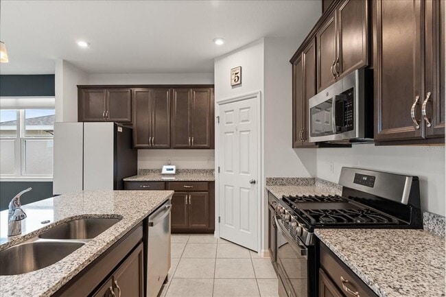 Building Photo - 8954 Crowned Eagle Dr