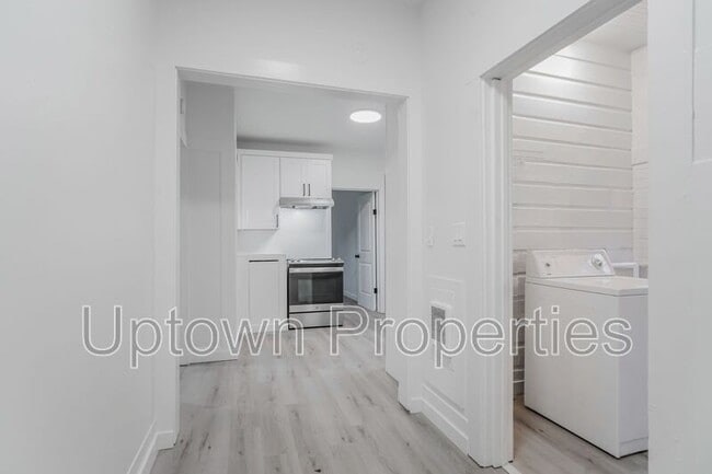 Building Photo - 135 NE Jackson St