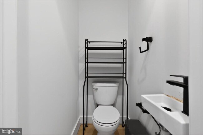 Building Photo - 1808 S St NW