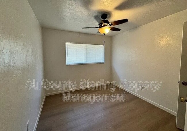 Building Photo - 4417 SW 71st Terrace