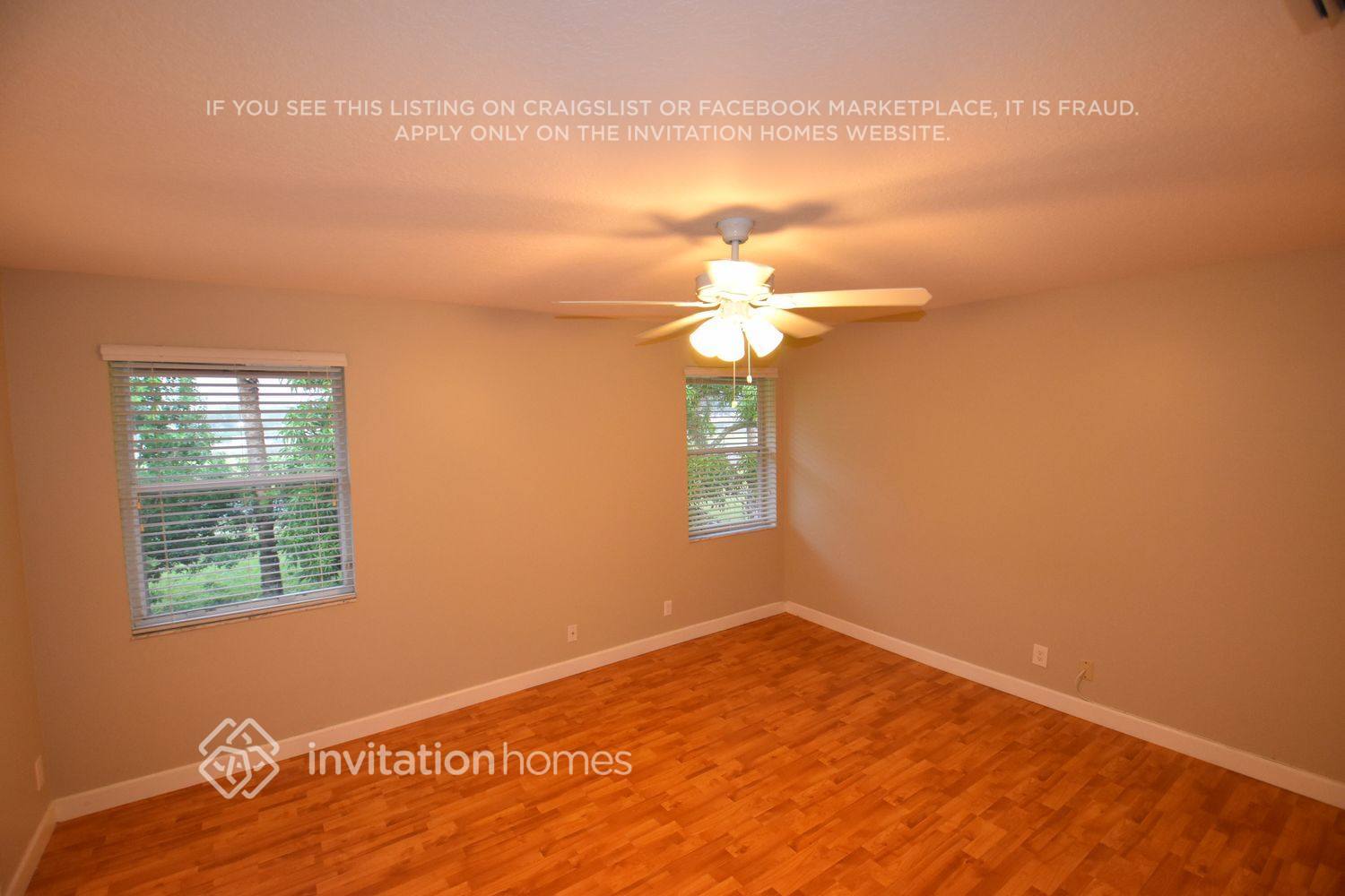 Building Photo - 10154 Aqua Vista Way