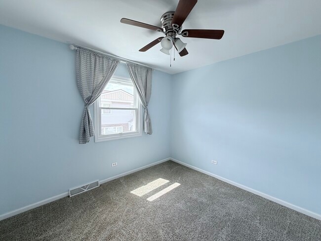 Building Photo - 213 Frederick Pl
