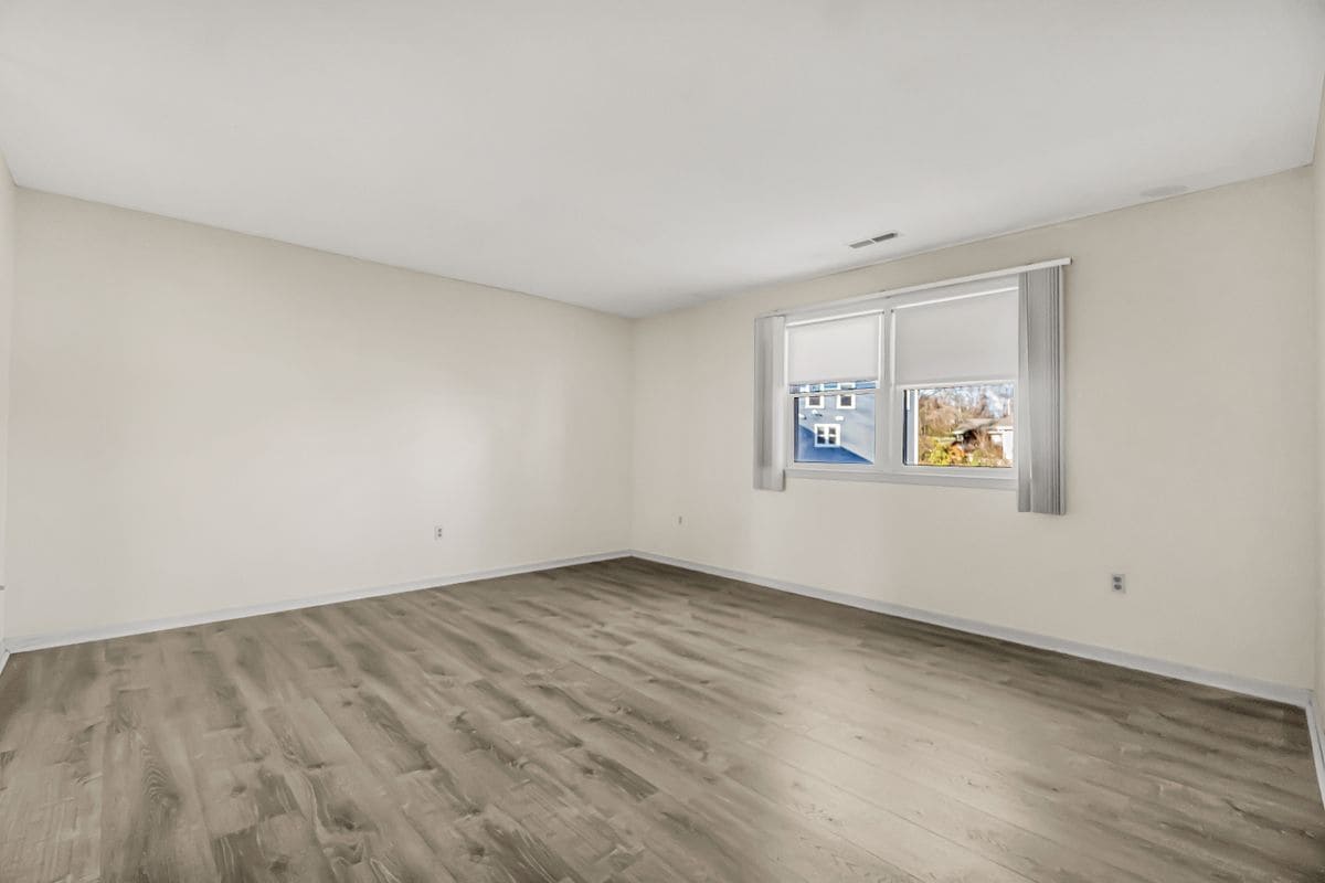 Building Photo - 4023 Park Ave