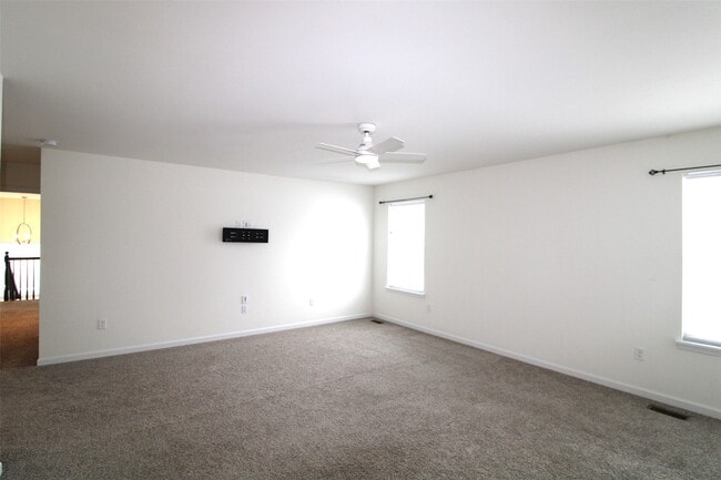 Building Photo - 130 Prairie Wind Dr