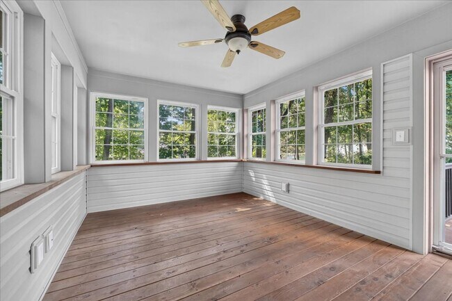 Building Photo - 1519 Prospector Trail