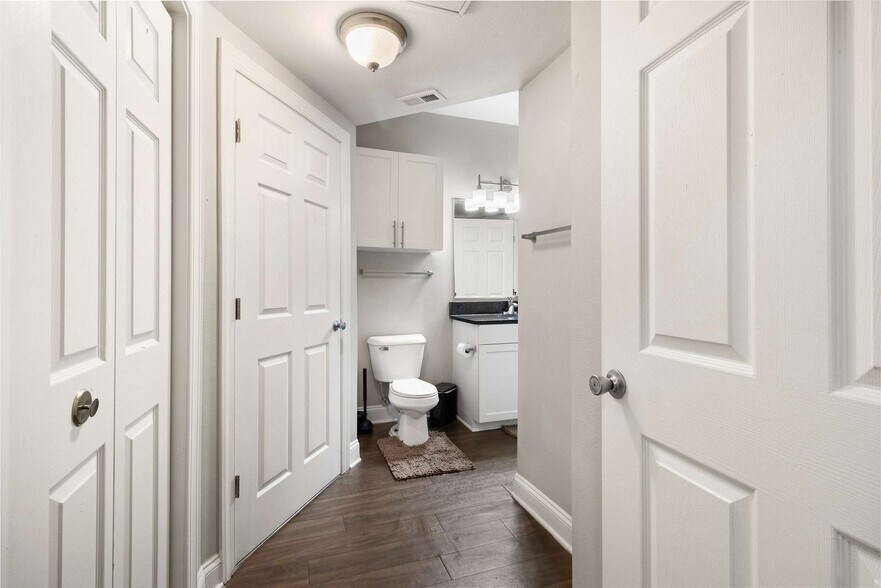 Building Photo - 590 James Maxwell Rd