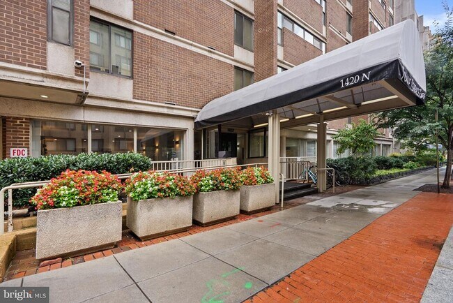 Building Photo - 1420 N St NW