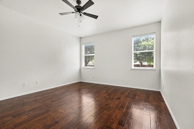 Building Photo - 1578 Mahogany Dr
