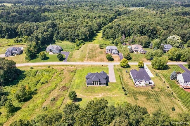Building Photo - 5344 Birch Dr