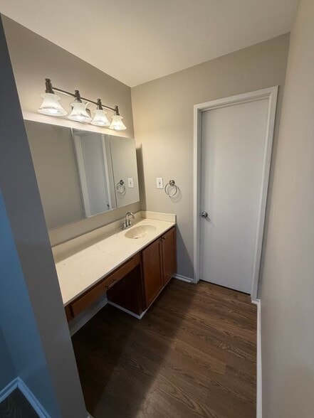 Building Photo - 13123 Wonderland Way