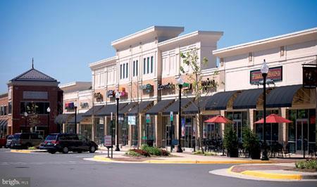 Building Photo - 42625 Homefront Terrace
