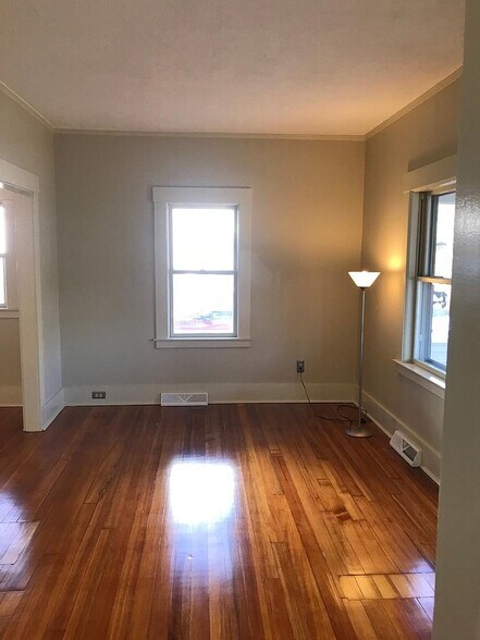 Building Photo - 94 Burdette Ave