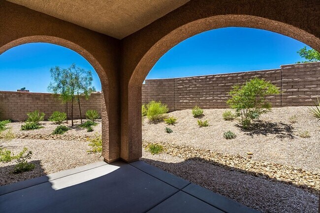 Building Photo - 845 Pantara Pl