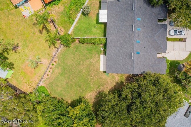 Building Photo - 151 Rolando Ct