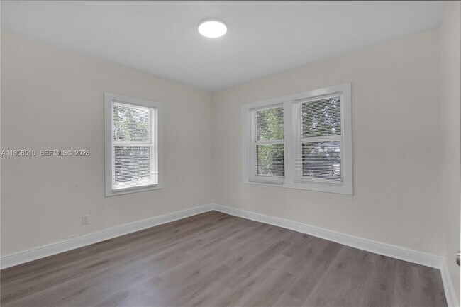 Building Photo - 3121 NW 60th St