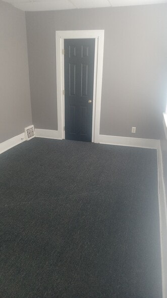 Building Photo - 1608 Poplar St