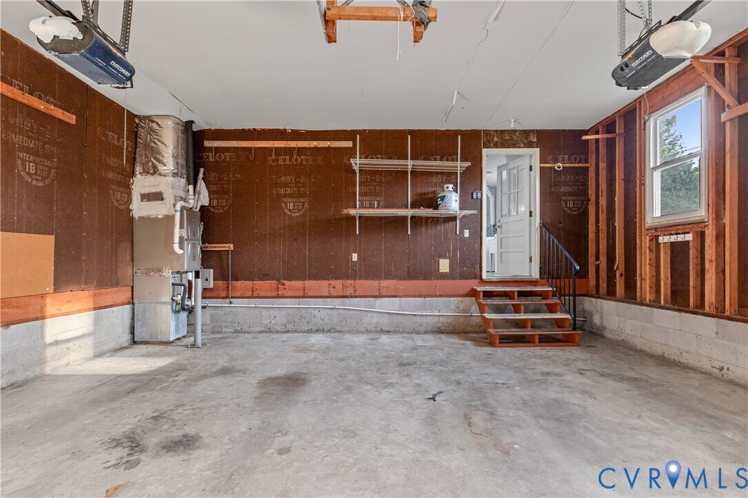 Building Photo - 1874 Pender Ave