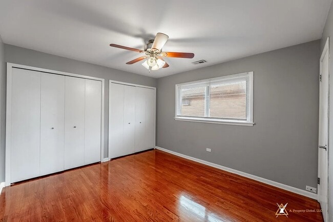 Building Photo - 341 Crandon Ave