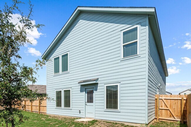 Building Photo - 606 W Cypress St