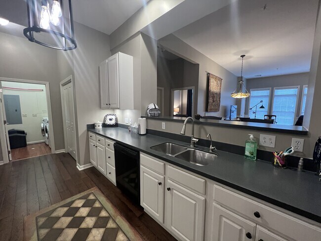 Kitchen - 200 Jefferson Ave