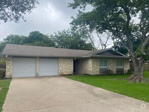 Building Photo - Northwest Austin Beauty Feeds to RRISD!