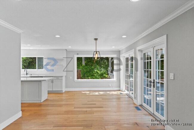 Building Photo - 144 Oakridge Dr
