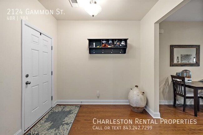 Building Photo - 2124 Gammon St