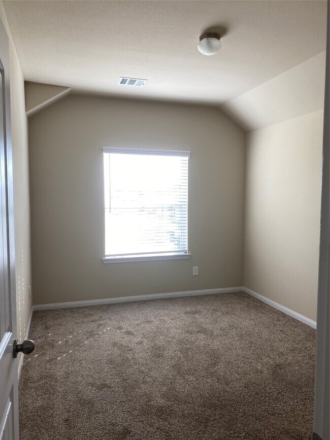Building Photo - 3738 Otello Pl