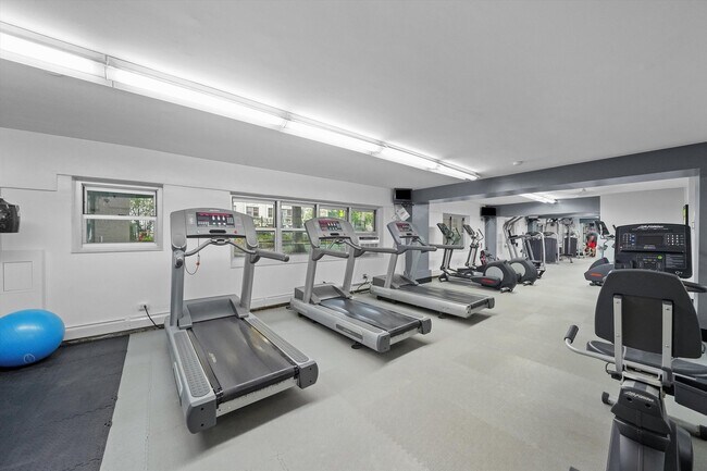 Building Photo - 4970 N Marine Dr