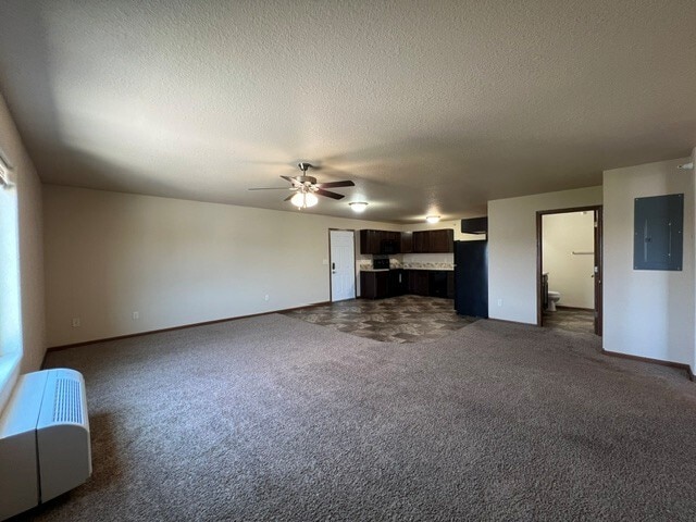 Building Photo - Auburn Hills