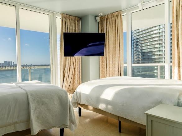 Building Photo - 450 Alton Rd