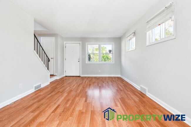 Building Photo - 3705 Midheights Rd