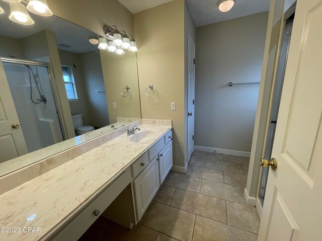 Building Photo - 114 Lakeridge Dr