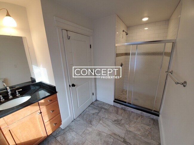 Building Photo - 6 Westminster Ave