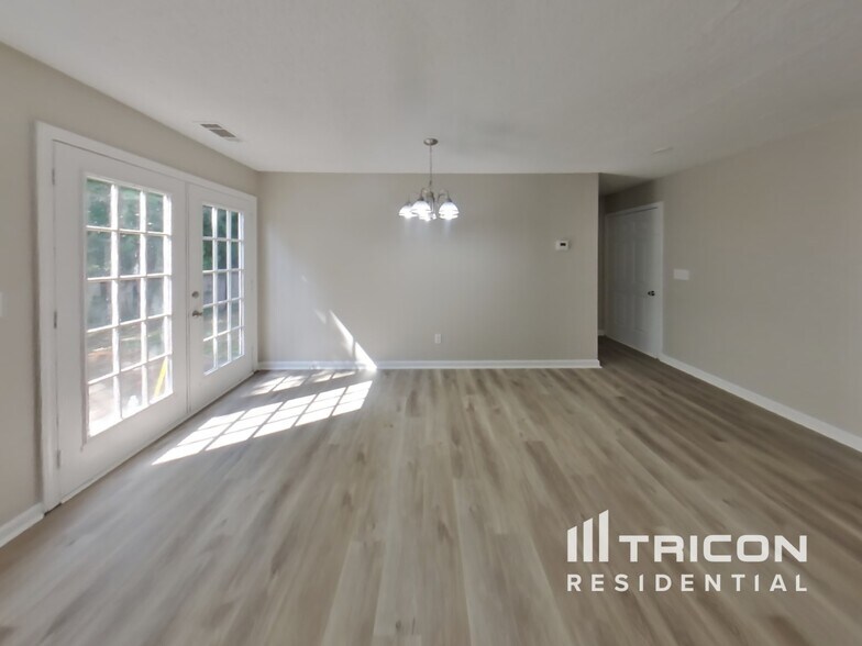 Building Photo - 5799 Waggoner Ct