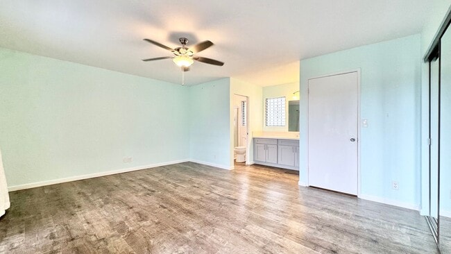 Building Photo - UPDATED 3 BEDROOM WITH 2 CAR GARAGE IN AIEA
